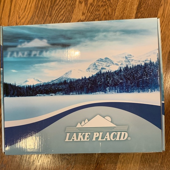 Sold elsewhere - Lake Placid MONARCH Boy's Adjustable Ice Skates - Picture 4 of 7